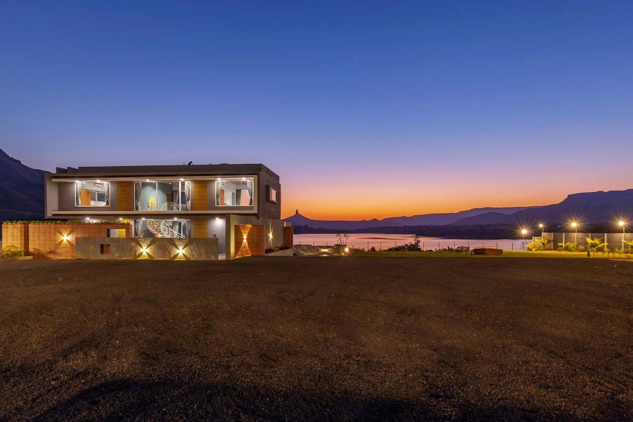 Stayvista'S Bellisimo Panorama - Lakeside Oasis With Infinity Pool, Modern Interiors, Open-To-Sky Bathtub, And Lush Green Lawn Nášik Exteriér fotografie